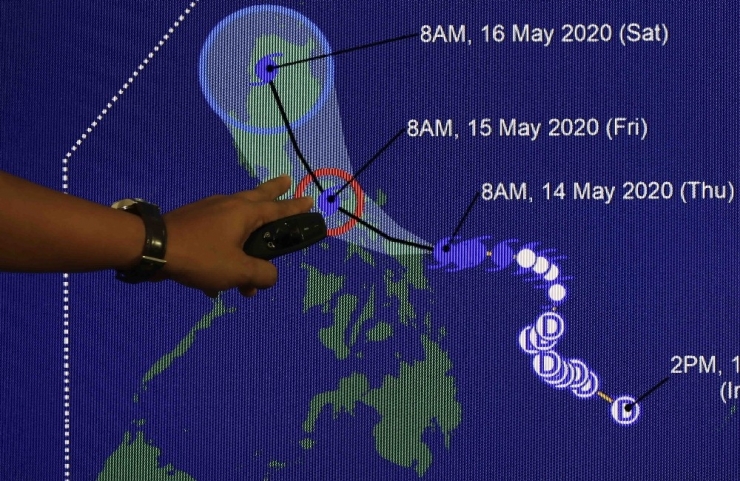 Filipinler’de Tayfun Alarmı
